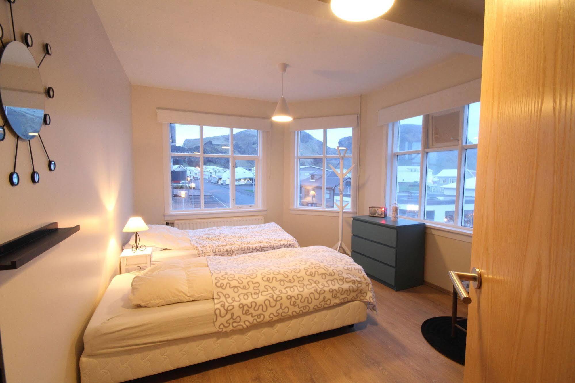 Aska Hostel Vestmannaeyjar Exterior photo